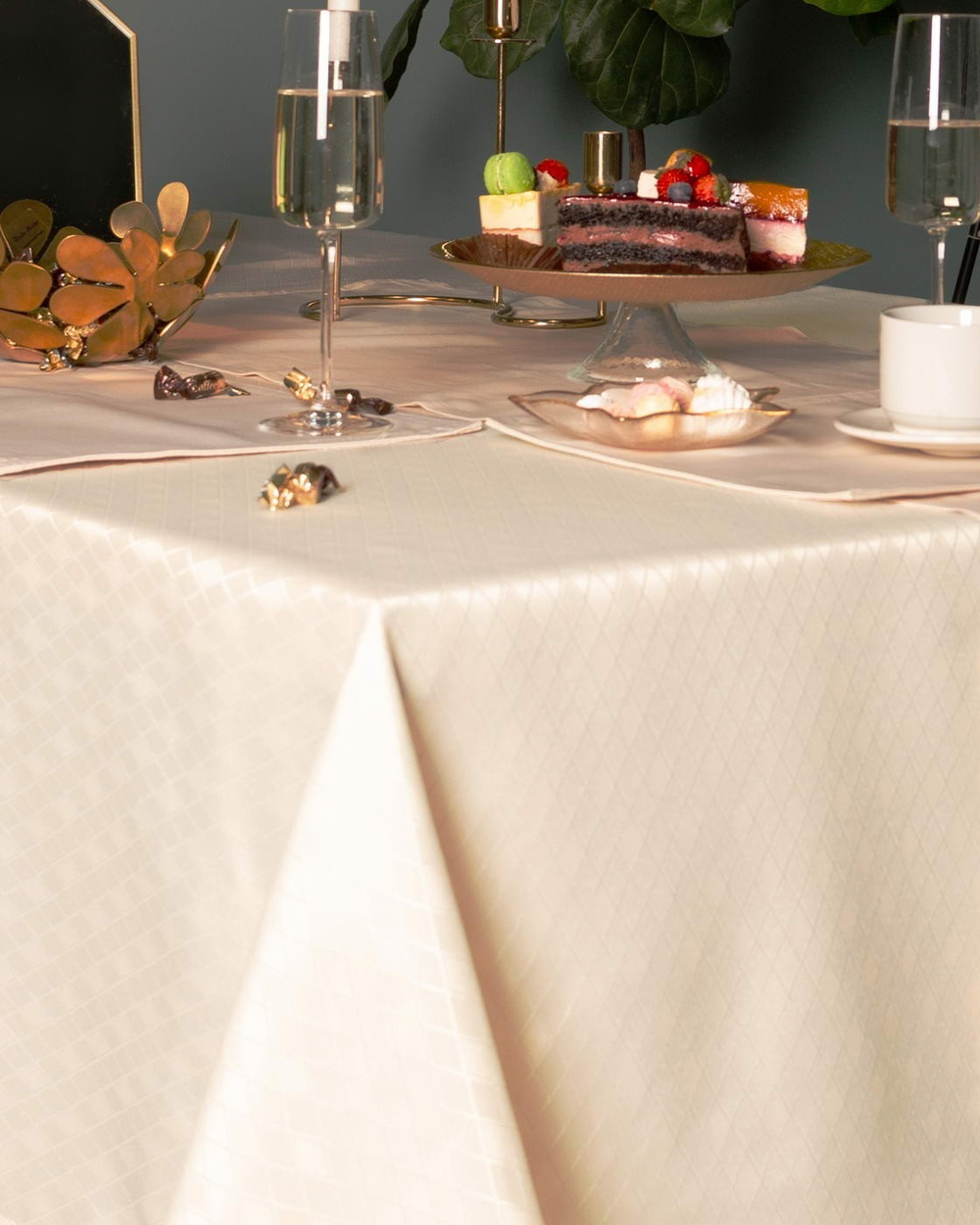 Скатерть круглая 160 Sofi De MarkO Катрин кремовая