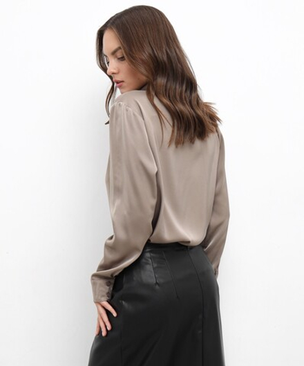 Рубашка атласная, цвет бежевый