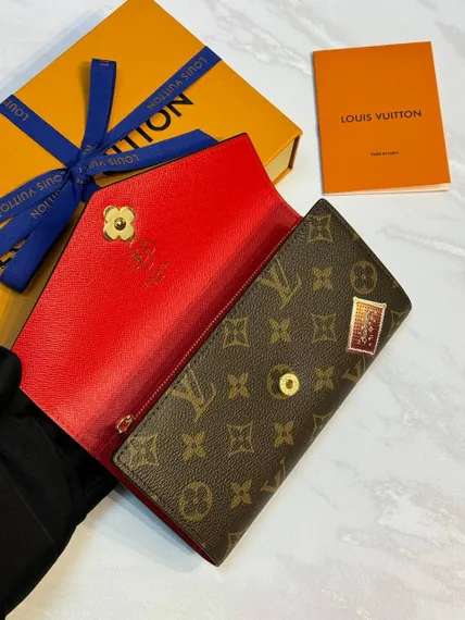 Кошелек женский Louis Vuitton Sarah коричневый