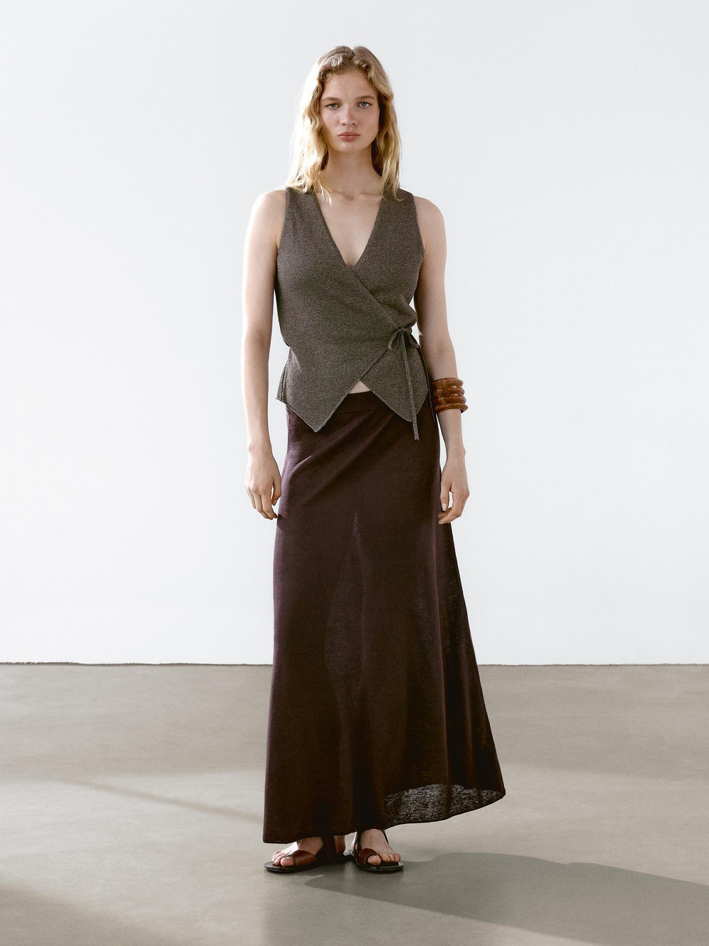 Massimo Dutti Длинная расклешенная юбка из 100% льна, баклажанный