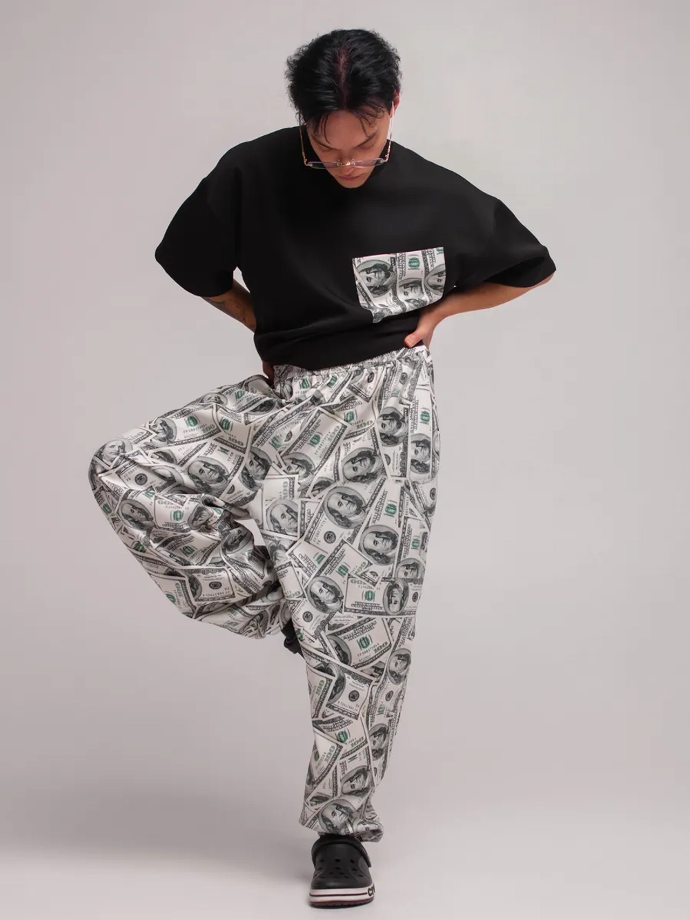 ФУТБОЛКА NUMERO 1 MEN с карманом print Dollar