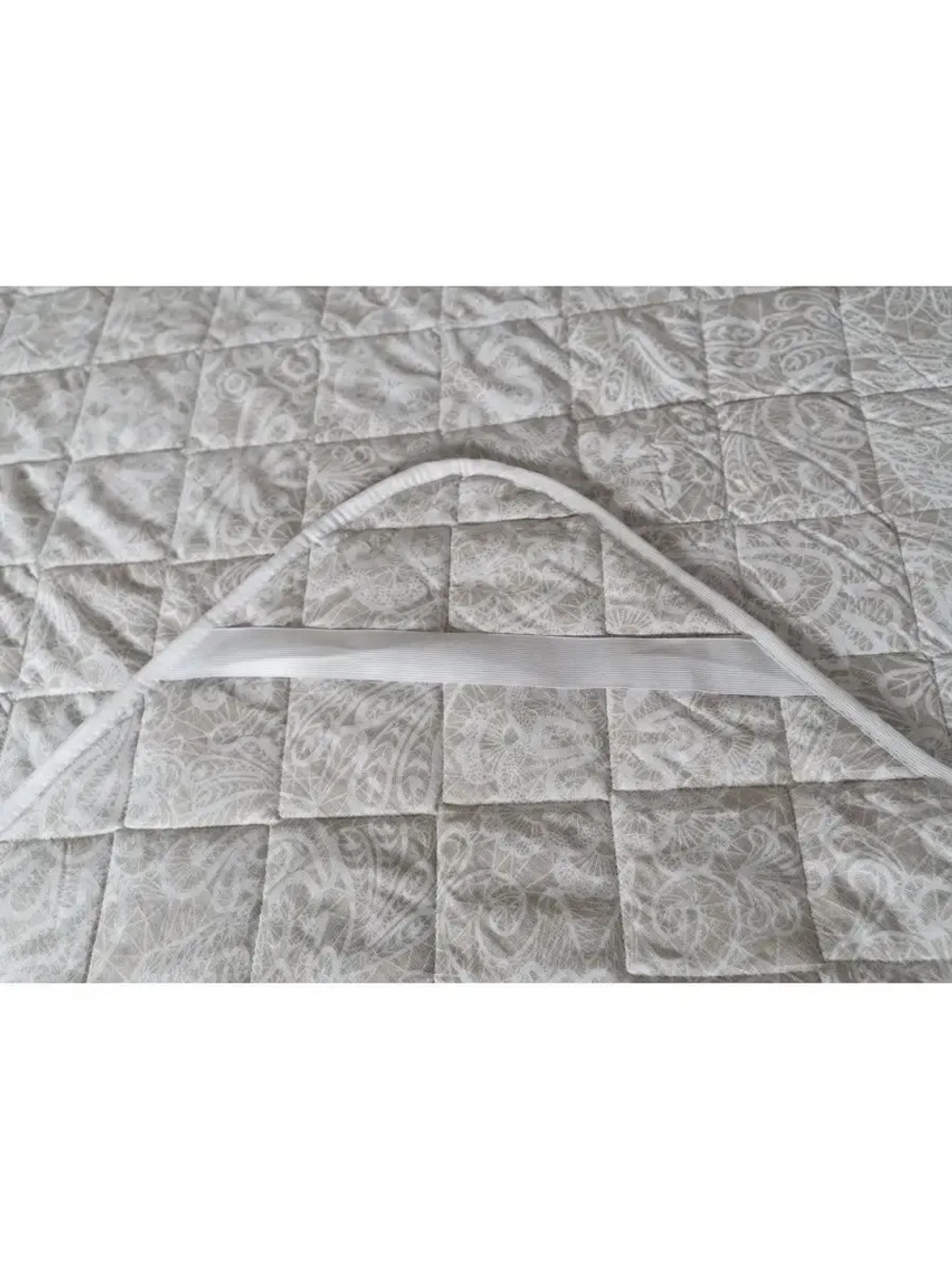 Наматрасник 180х200, на резинках, стёганный, хлопок, лен.