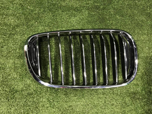 Решетка радиатора правая BMW 7er G11 G12 (2015-2019)