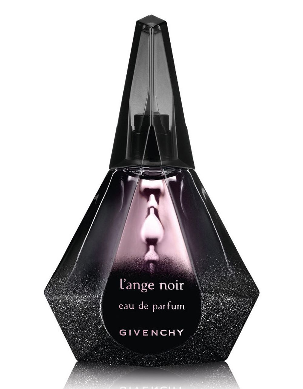 Парфюм L’Ange Noir ? новинка в стиле «нуар»