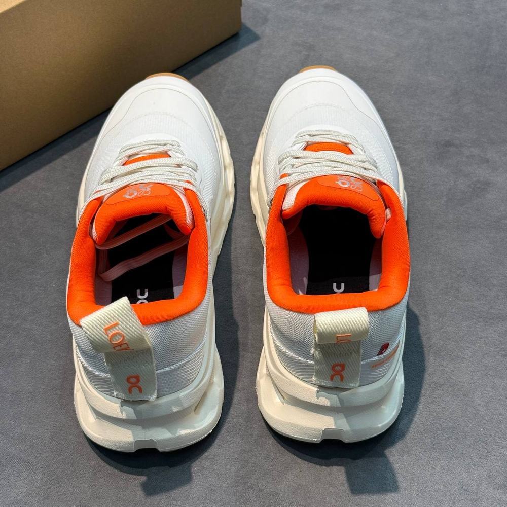 Кроссовки Loewe