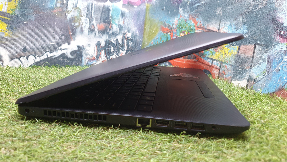 Ноутбук HP AMD A6/4Gb/FHD