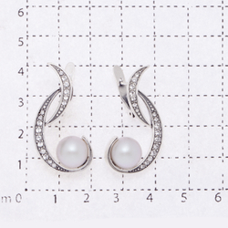 "Бергитта" серьги в серебряном покрытии из коллекции "Жемчужная рапсодия" от Jenavi с английским замком