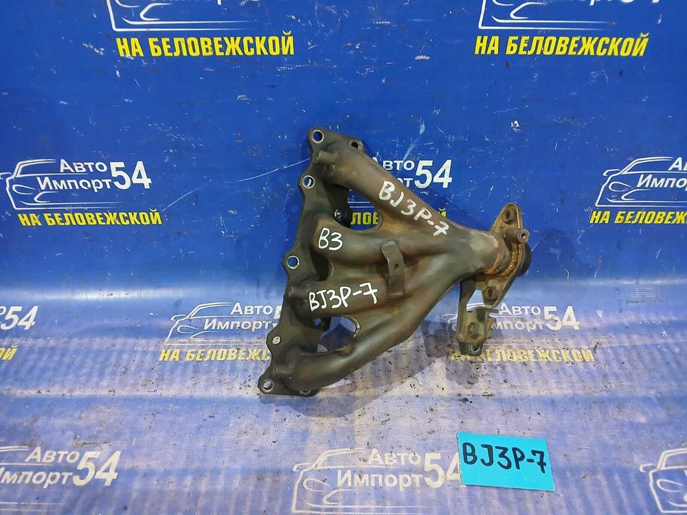 Коллектор выпускной MAZDA FAMILIA 2001