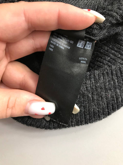 Джемпер UNIQLO с воротом из шерсти 42 размер