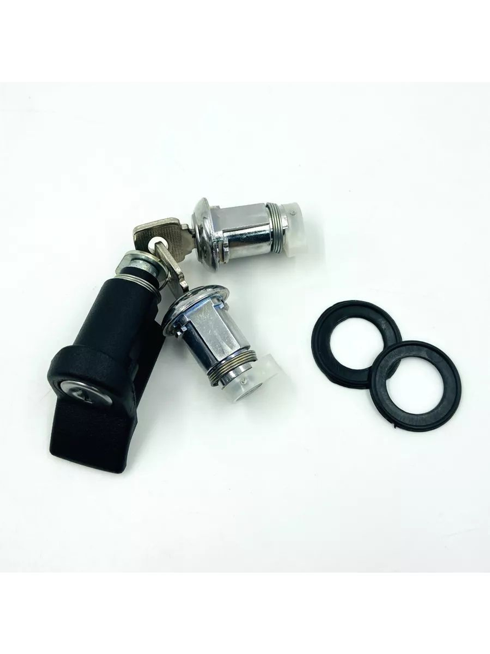 Личинки замка дверей и багажника ВАЗ 2110