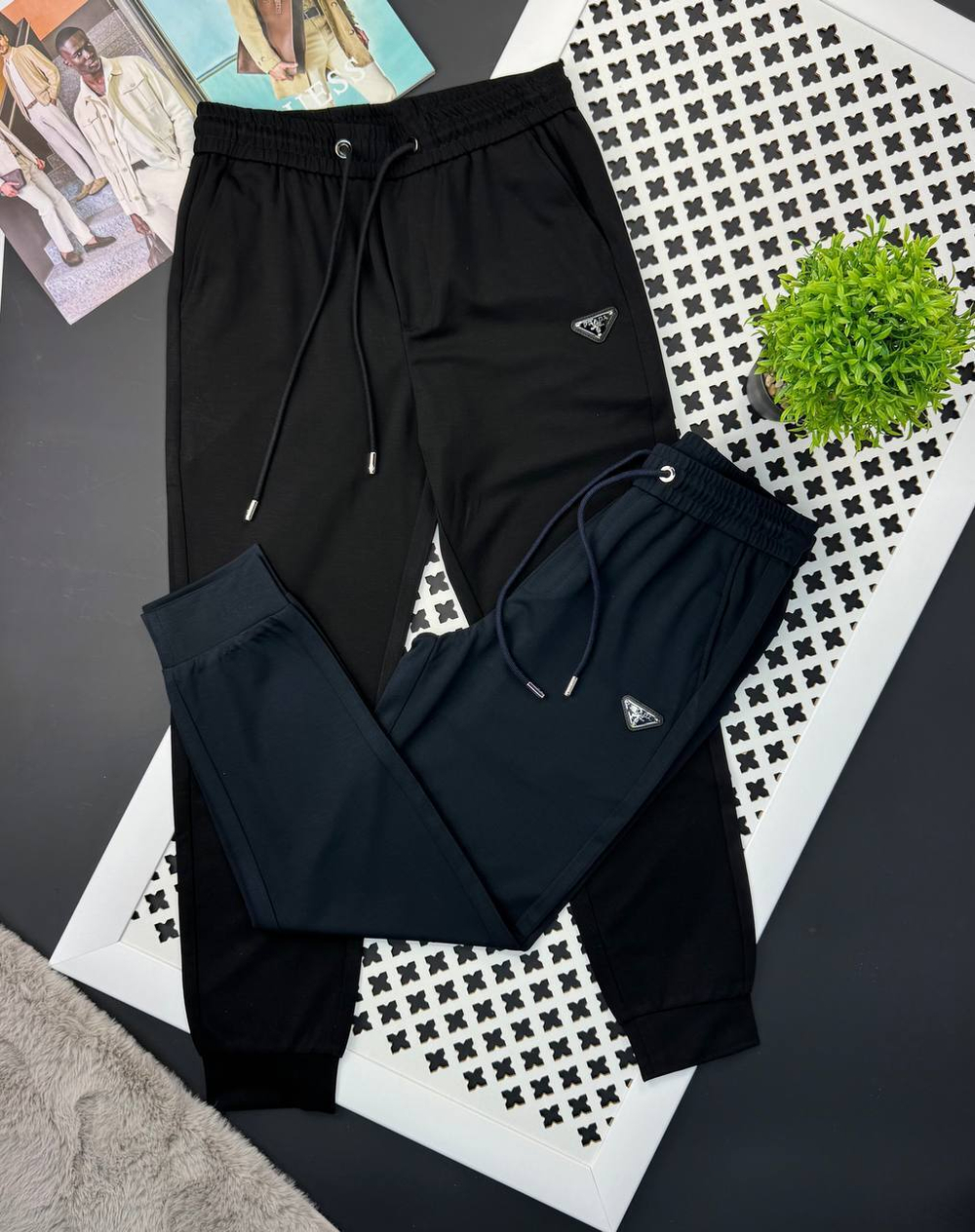 Спортивные штаны Prada