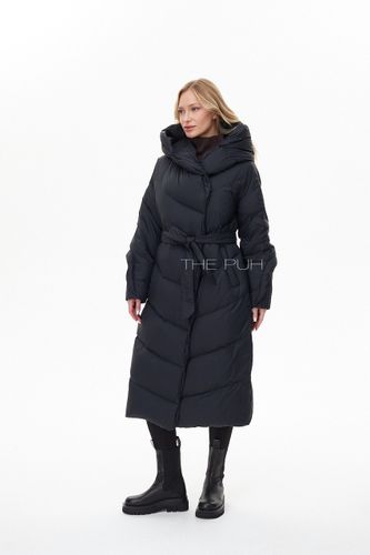 Черный длинный стеганый пуховик с поясом