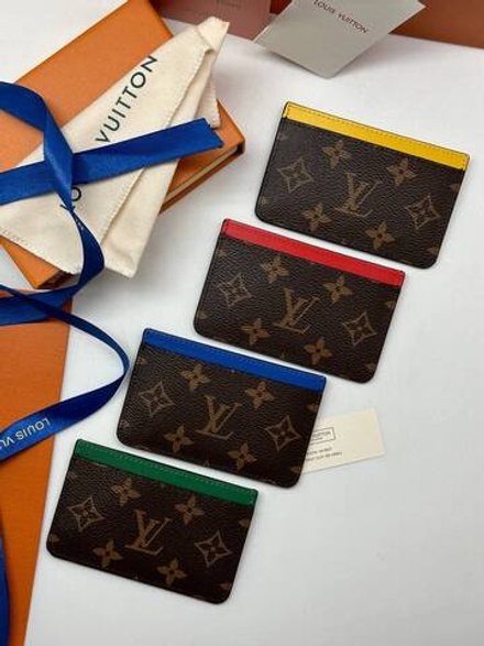 Визитница Louis Vuitton