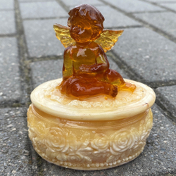Шкатулка с ангелом (овал)