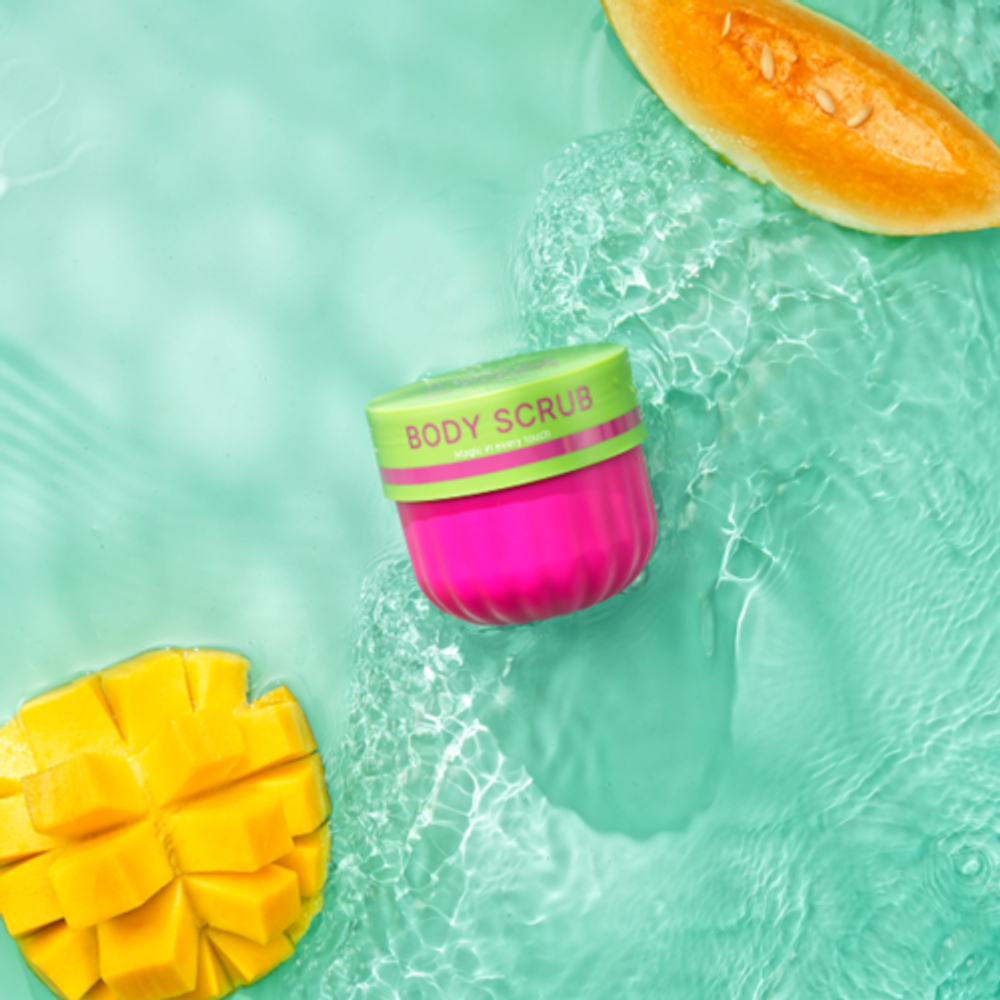 Скраб для тела с ароматом экзотических фруктов Spark&Glow Body scrub velvet haze scent, 400 г