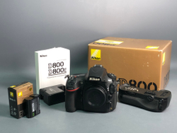 Nikon D800 77.000 кадров