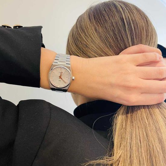 Наручные часы Tissot T137.210.11.031.00