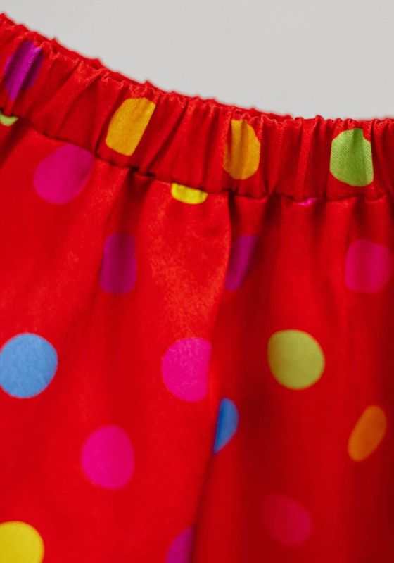 цвет красный