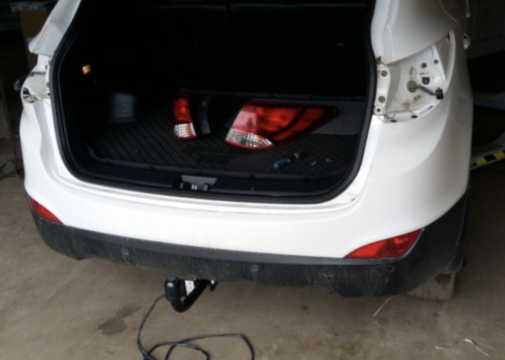 Фаркоп для Hyundai ix35 2010-2015, Kia Sportage 2010-2015 Тип шара: A. Нагрузки: 2000/100 кг, HY 22