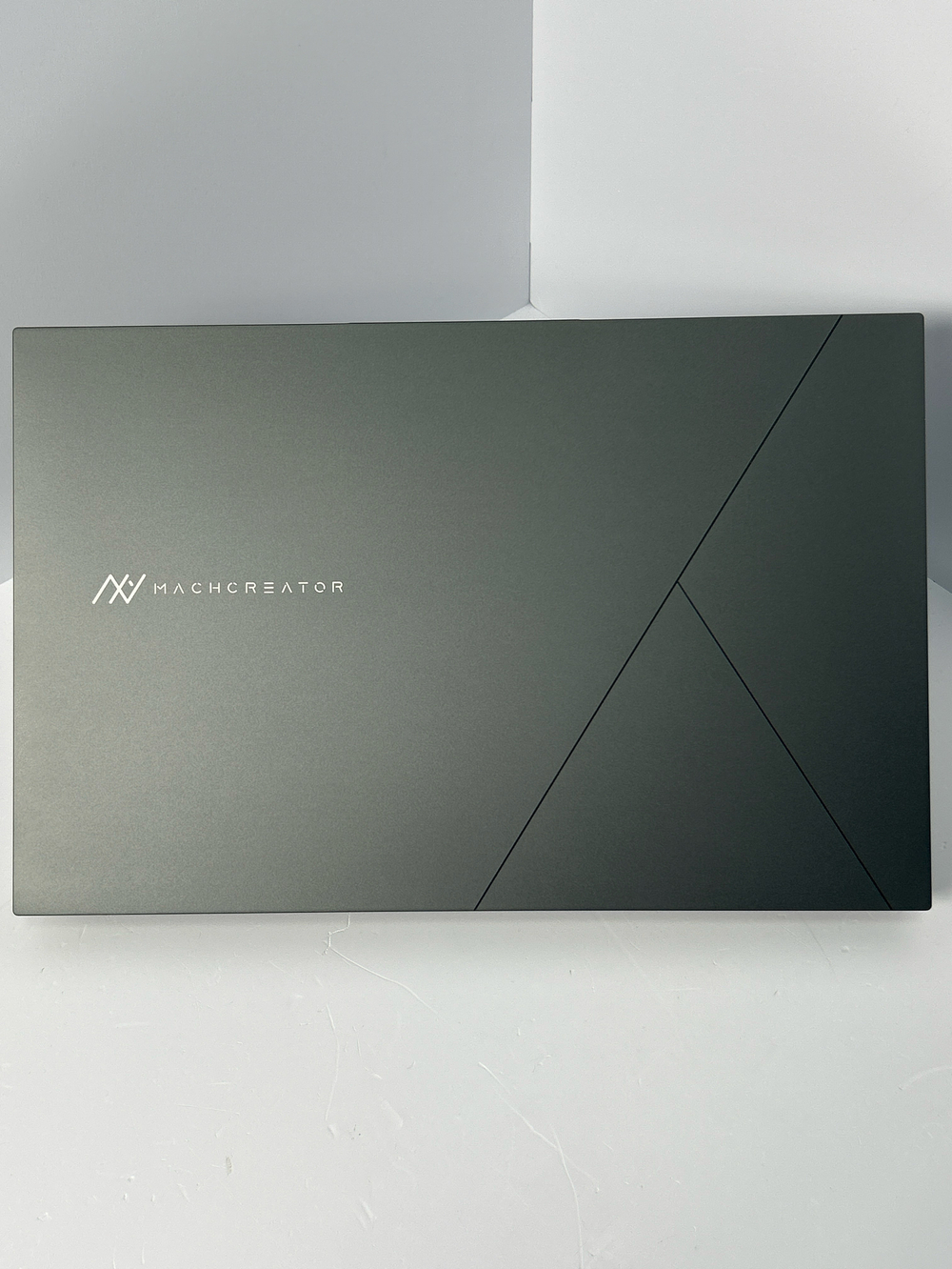 Ноутбук Machcreator Cosmos R17 (JJ00GG00GRU) 17.3"/AMD Ryzen 5 7430U/RAM 16GB/SSD 512GB/AMD Radeon Graphics/1920x1080/IPS 120Hz/Win11/Подсветка кл-ры: LED/Серый Состояние: B1