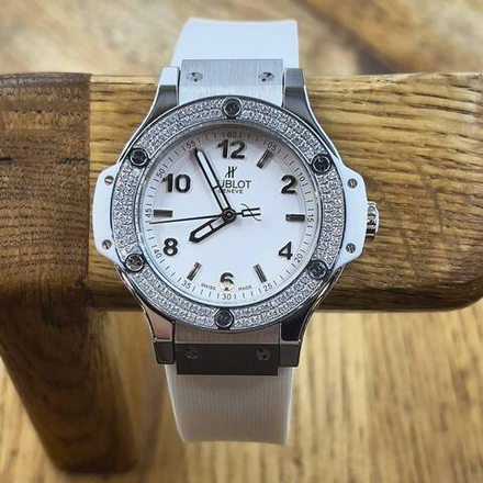 Часы Hublot