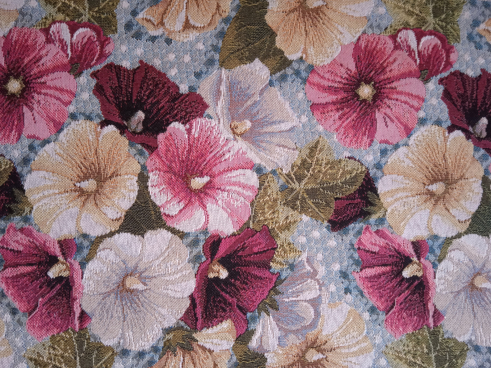 Декоративная гобеленовая наволочка для интерьерной подушки Мальва 68х47