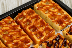 Платтер Бельгийские вафли с топпингом 10 шт