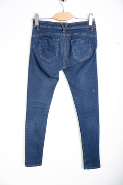 Джинсы зауженные, визуально на 42 размер