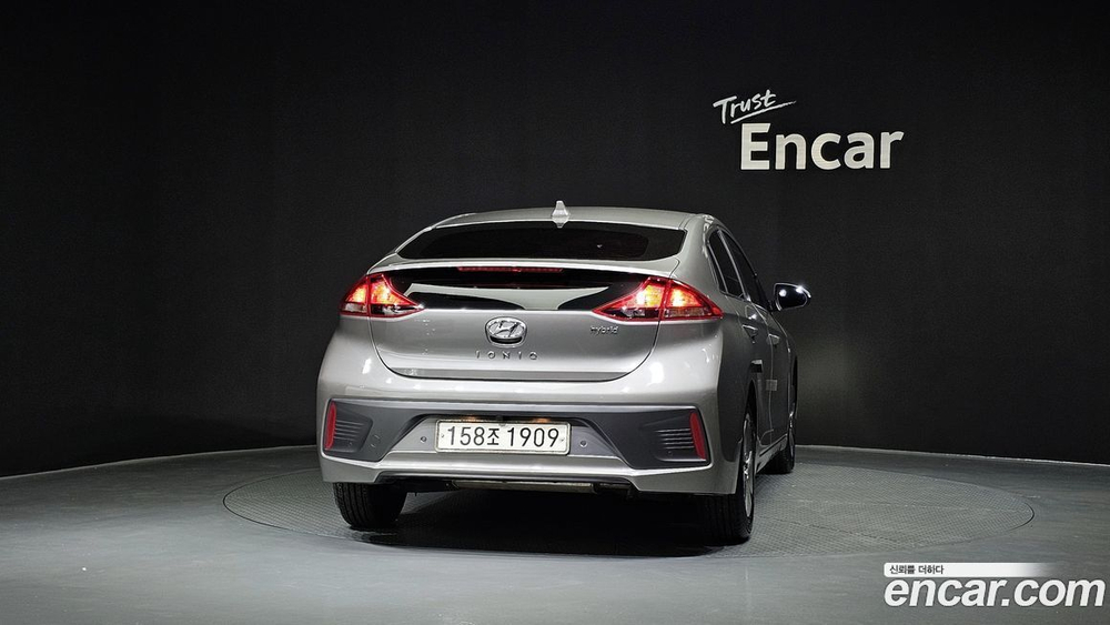 Hyundai The New Ionic Hybrid 1.6 HEV (09.2019)