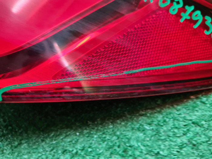 Фонарь правый внешний BMW X2 F39 (2017-2023)