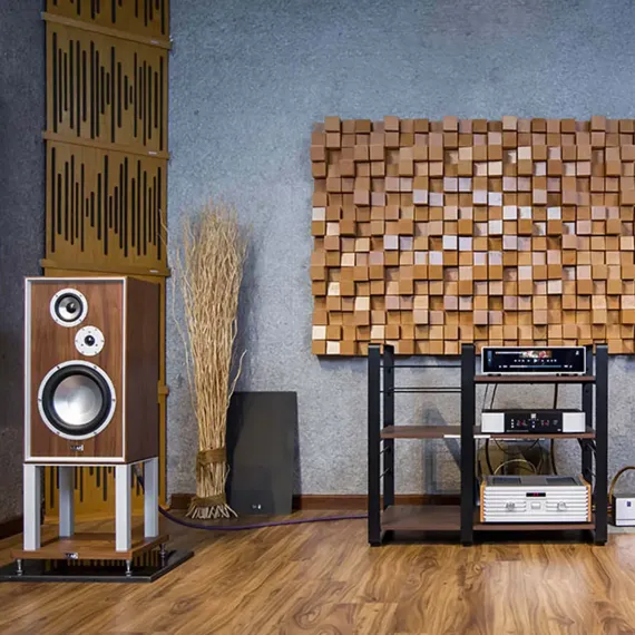 Leak Sandwich 250 (With Stand) Piano Walnut