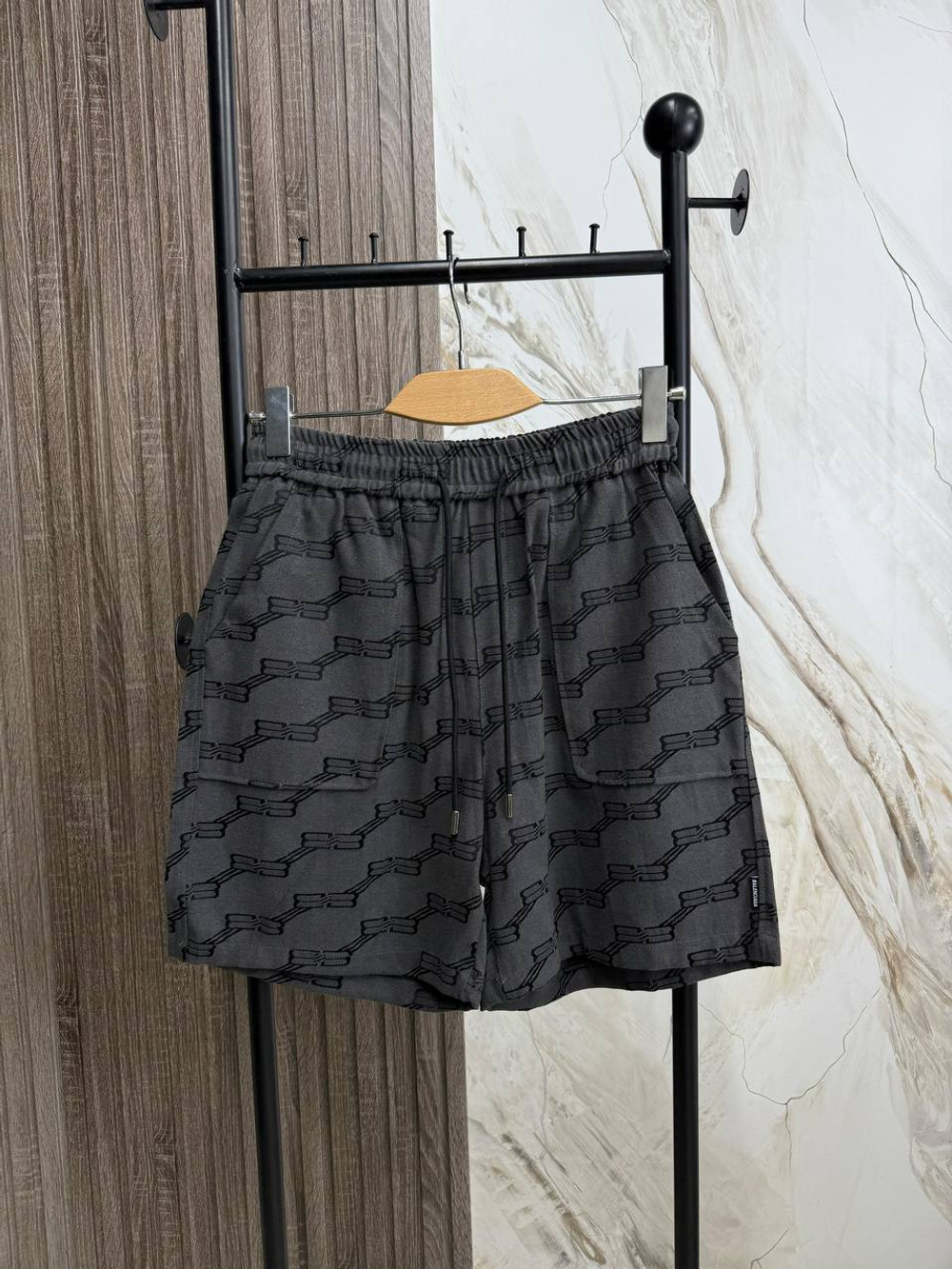 Шорты Balenciaga