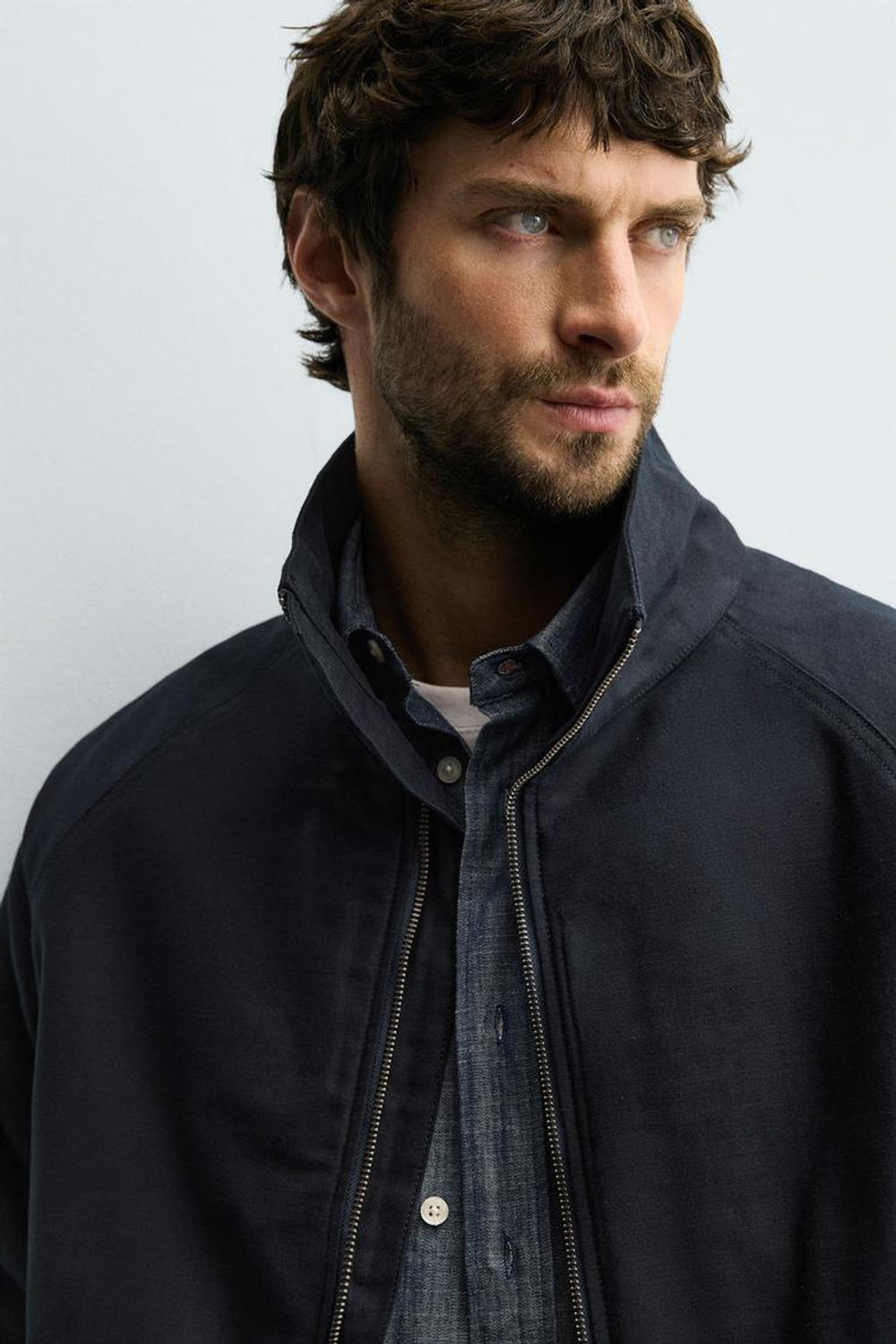 ZARA УКОРОЧЕННАЯ СТЕГАНАЯ КУРТКА, СИНИЙ