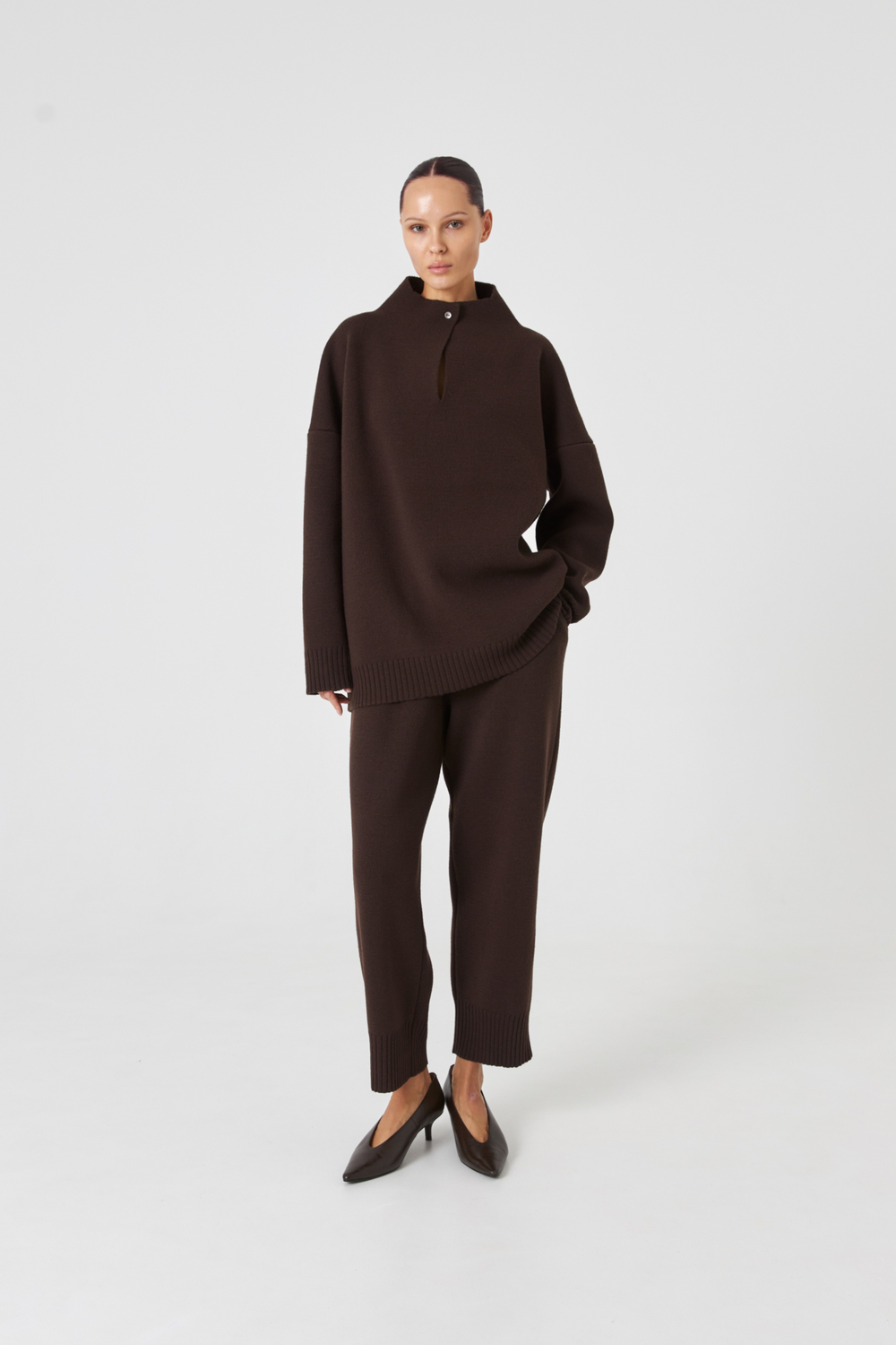 Брюки вязаные