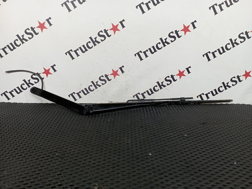 Поводок стеклоочистителя 2023г