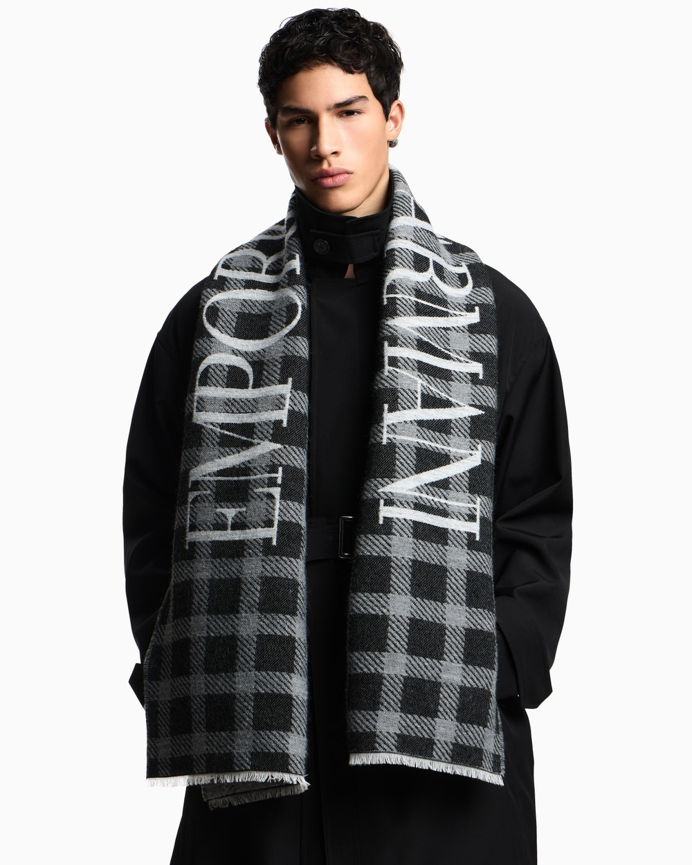 Шарф мужской EMPORIO ARMANI