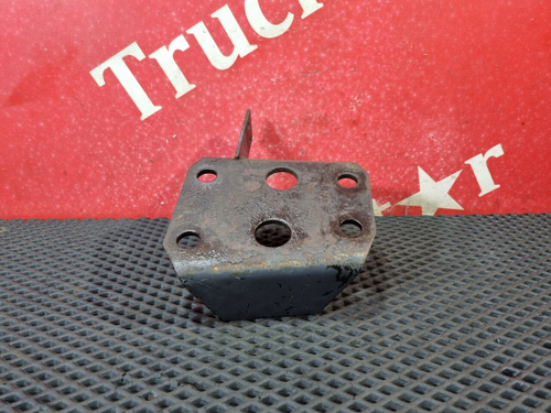 Кронштейн стойки стабилизатора