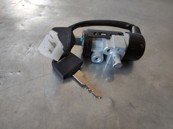 замок зажигания (голый) хонда дио 34/35 на 2 контакта