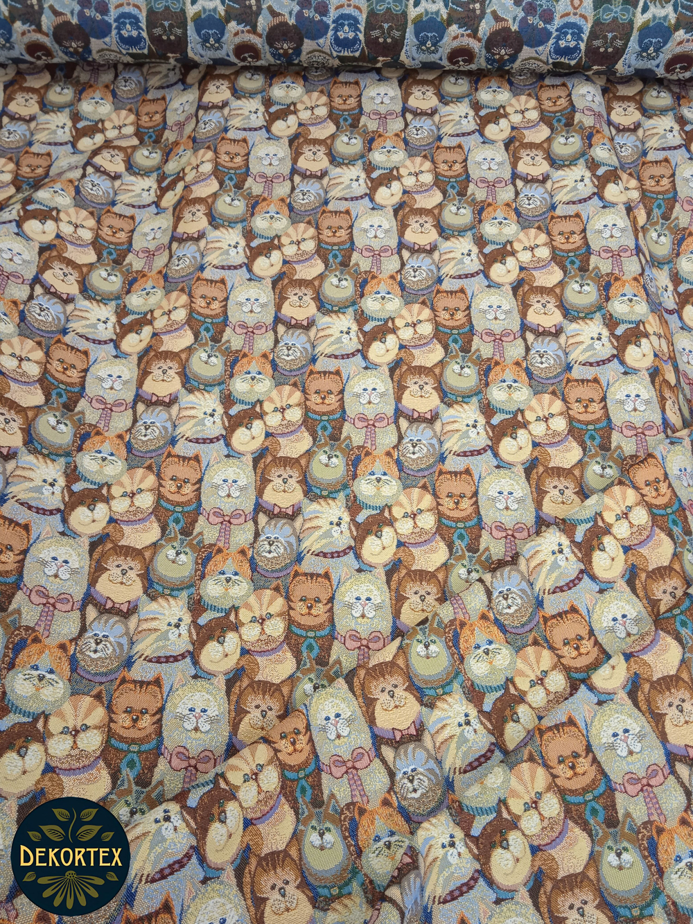 Мебельная ткань гобелен на отрез "Кошечки" (ширина 160 см) цена за п/метр