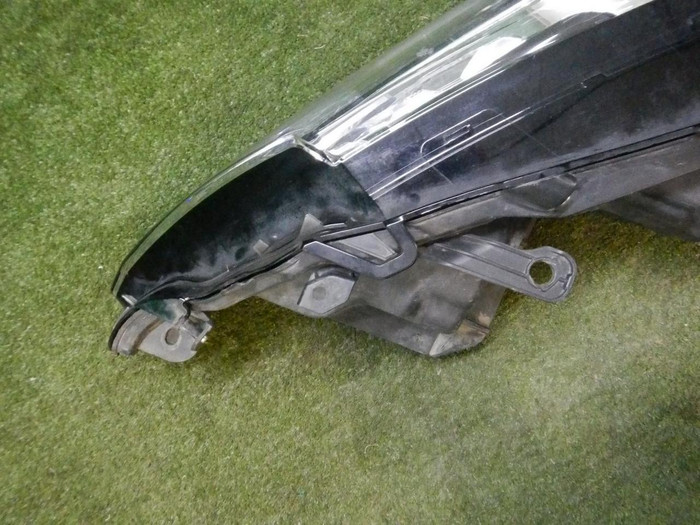 Фара правая Toyota Camry xv70 (2018-2021) LED