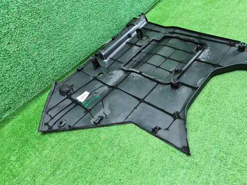 Кожух замка капота левый Hongqi HS5 (2019-н.в.)