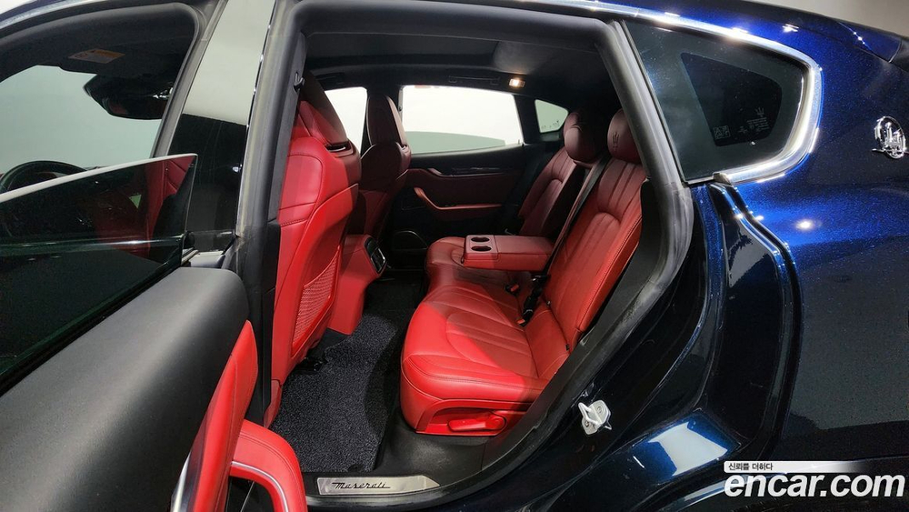 Maserati Levante 3.0 Дизель AWD GrandSport (05.2020)