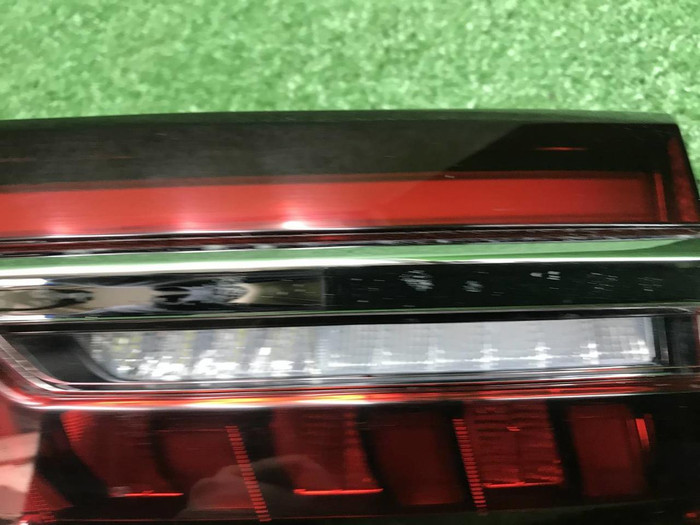 Фонарь крышки багажника Geely Monjaro (2021-н.в.)