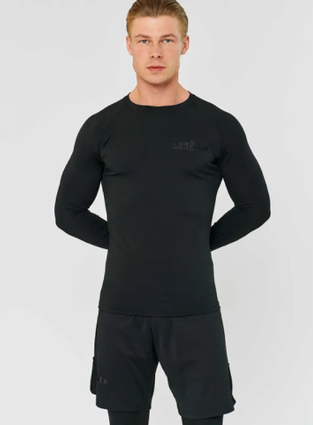 Костюм 3 в 1 рашгард, штаны и шорты LEGENDA Urban черный