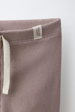 ZARA ЛЕГИНСЫ В РУБЧИК С НАШИВКОЙ, ПУДРОВО-РОЗОВЫЙ