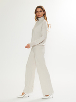 Женский костюм двойка из шерсти светлый