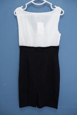 Платье Incity стильное 42 размер