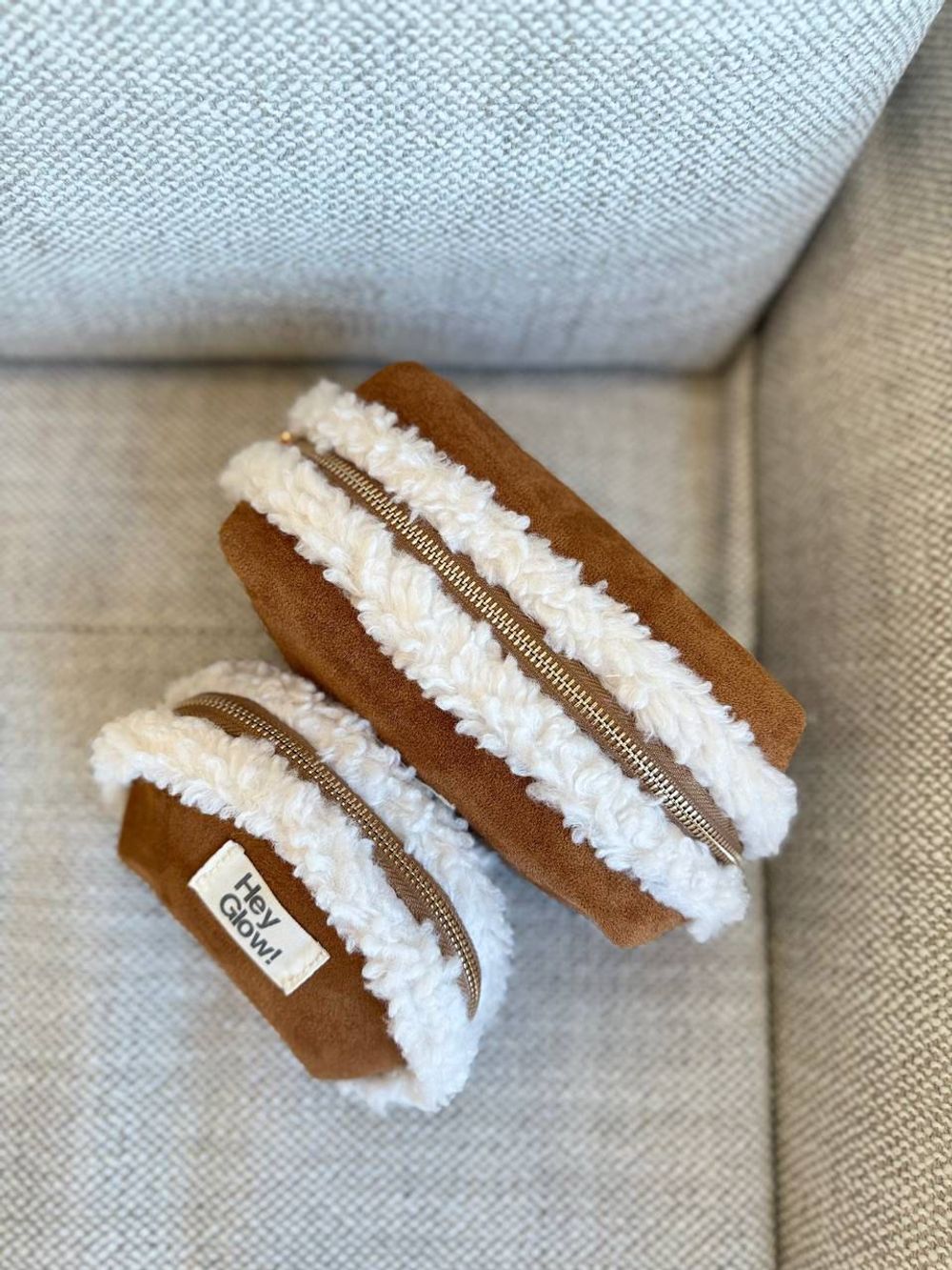 HEY GLOW Косметичка коричневый с белым мехом