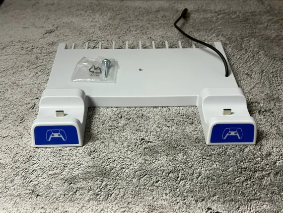 PS5 Подставка для консоли и двух Геймпадов, с функцией подзарядки (PEGA P5S009)