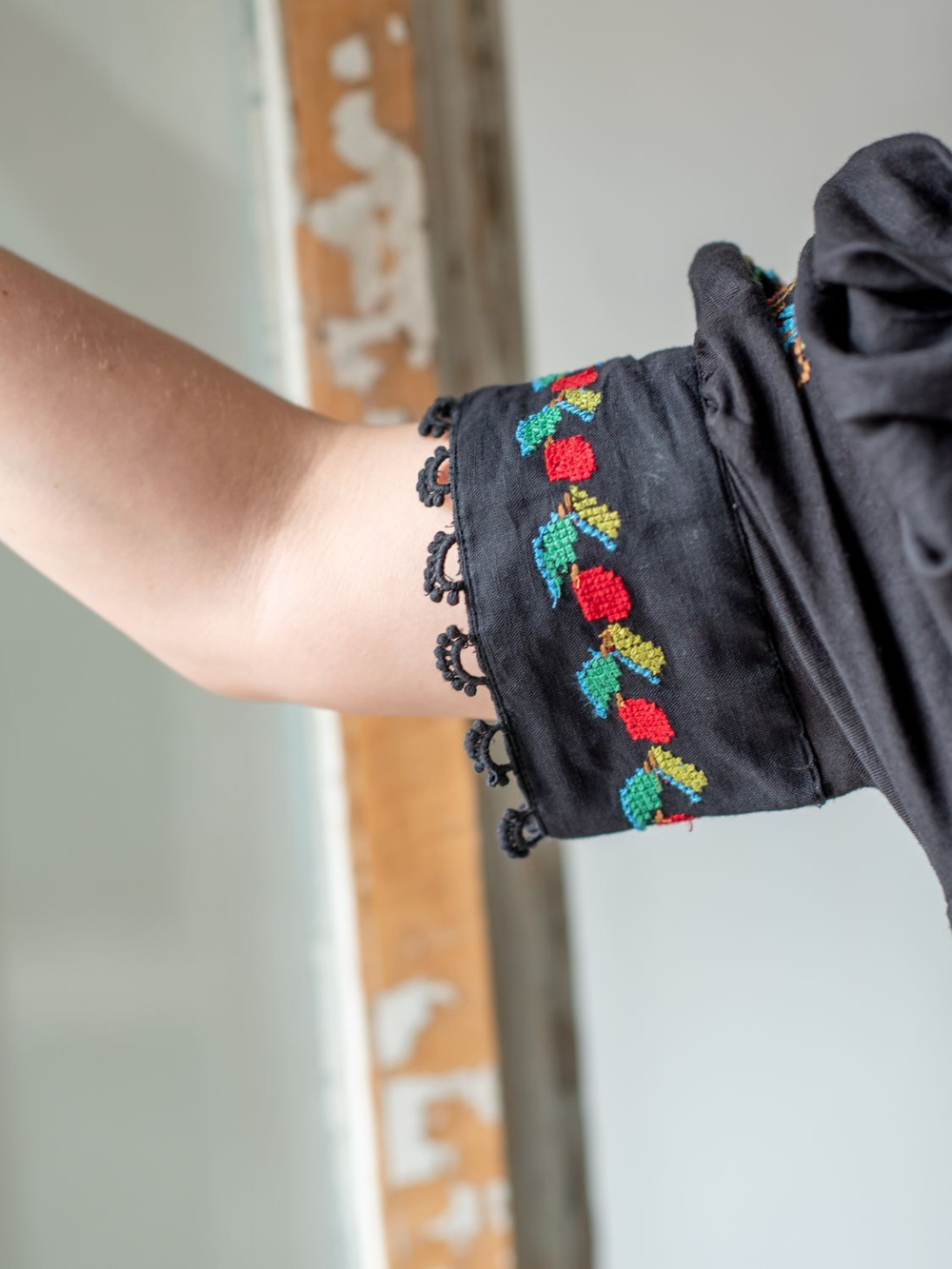 Бохо платье черное с вышивкой